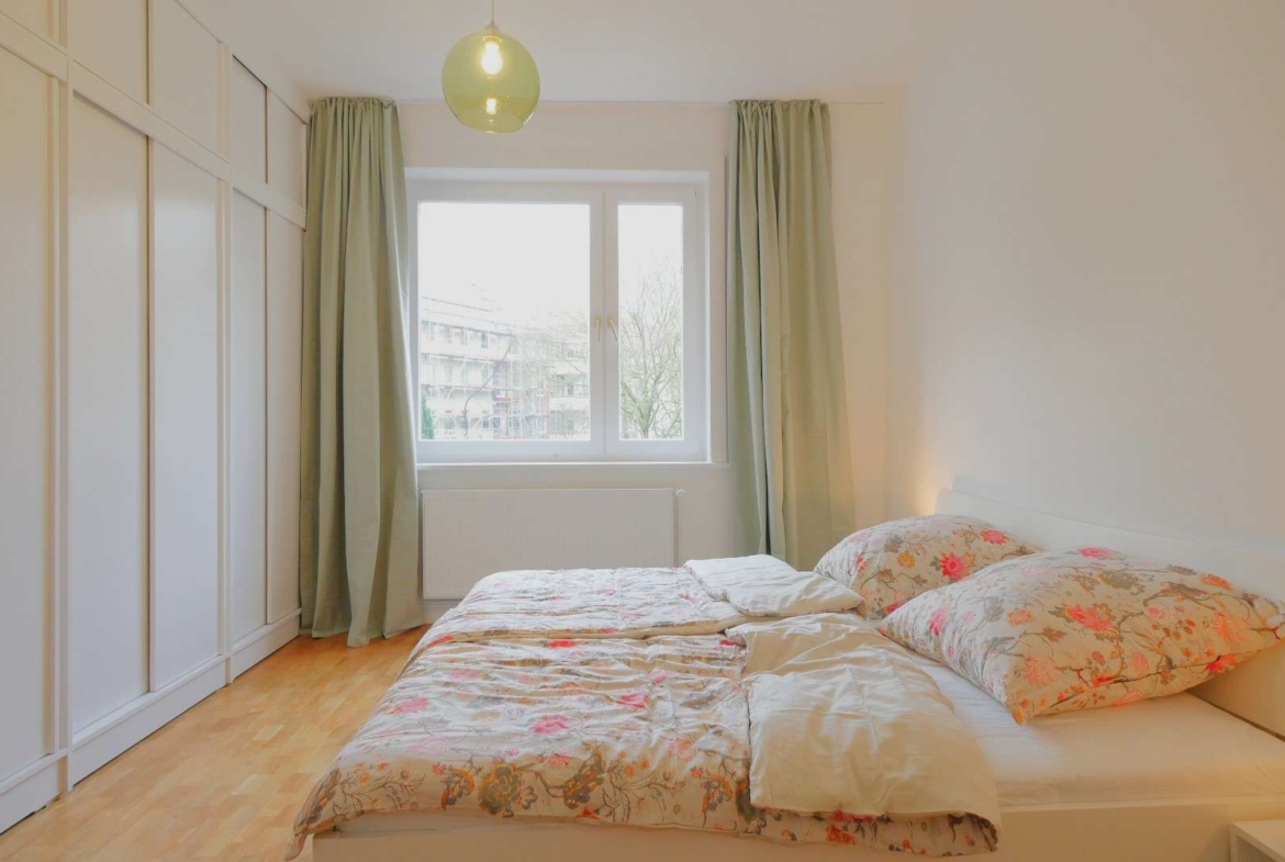 Großes Schlafzimmer