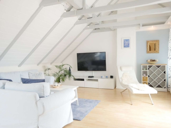Wohnzimmer DG