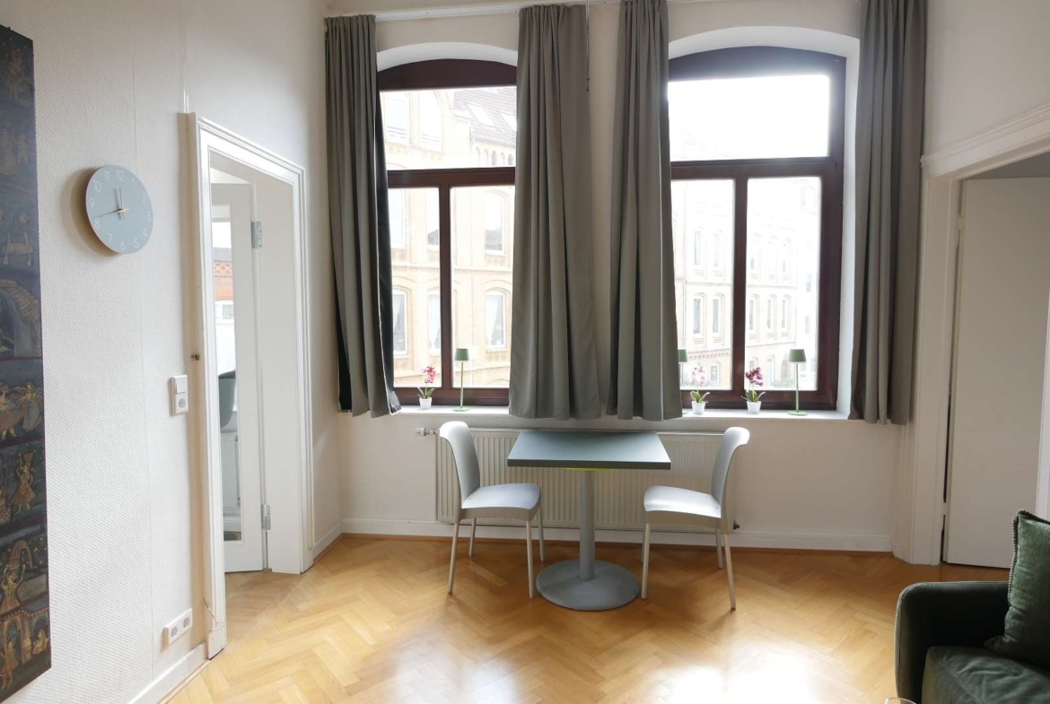 Wohnzimmer / Essbereich