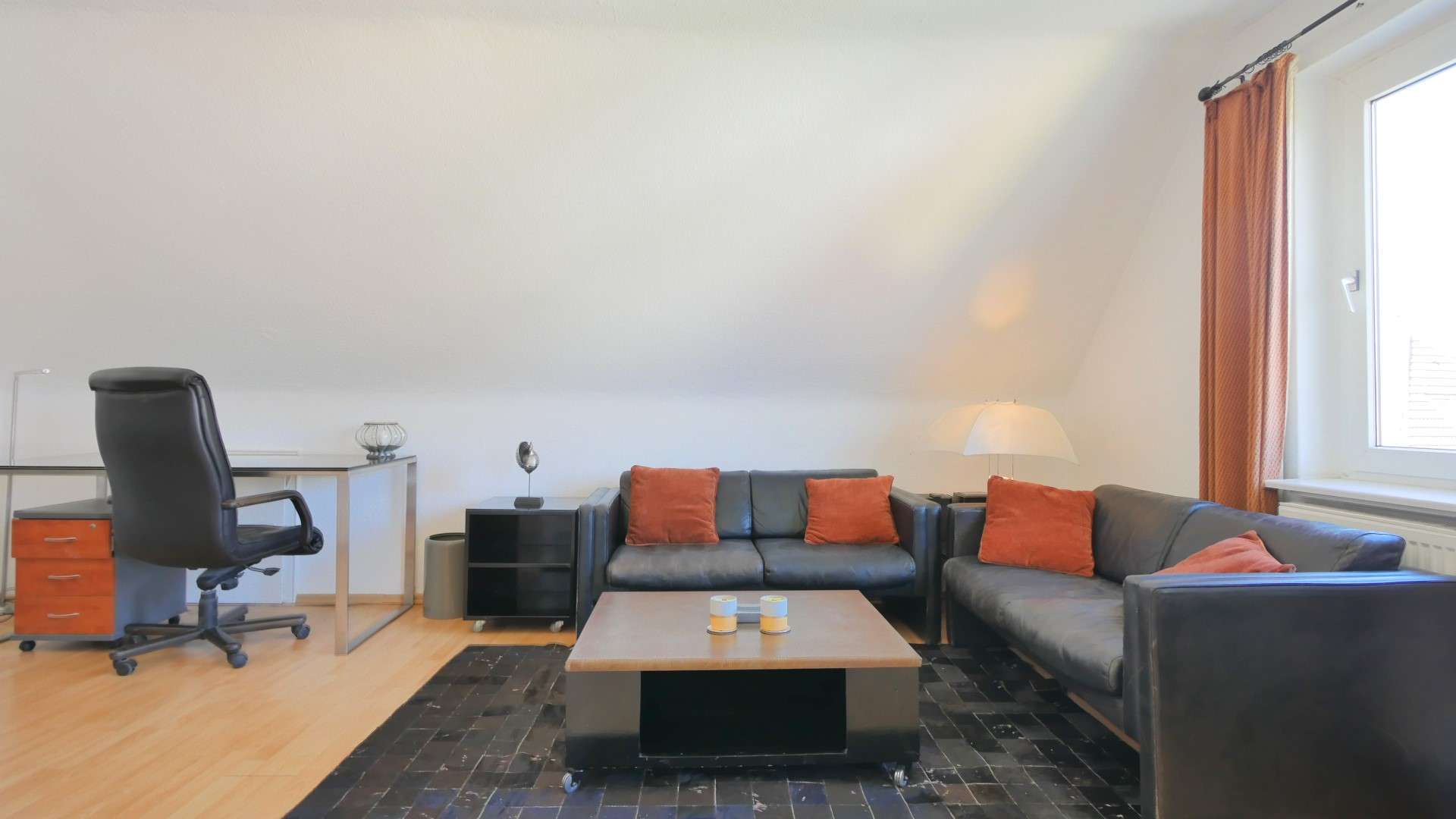 Misburg – Gemütliche Dachgeschosswohnung – Nähe Meyers Garten - Photo 2