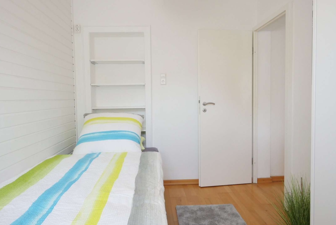 Kinder-/Gäste-/Arbeitszimmer