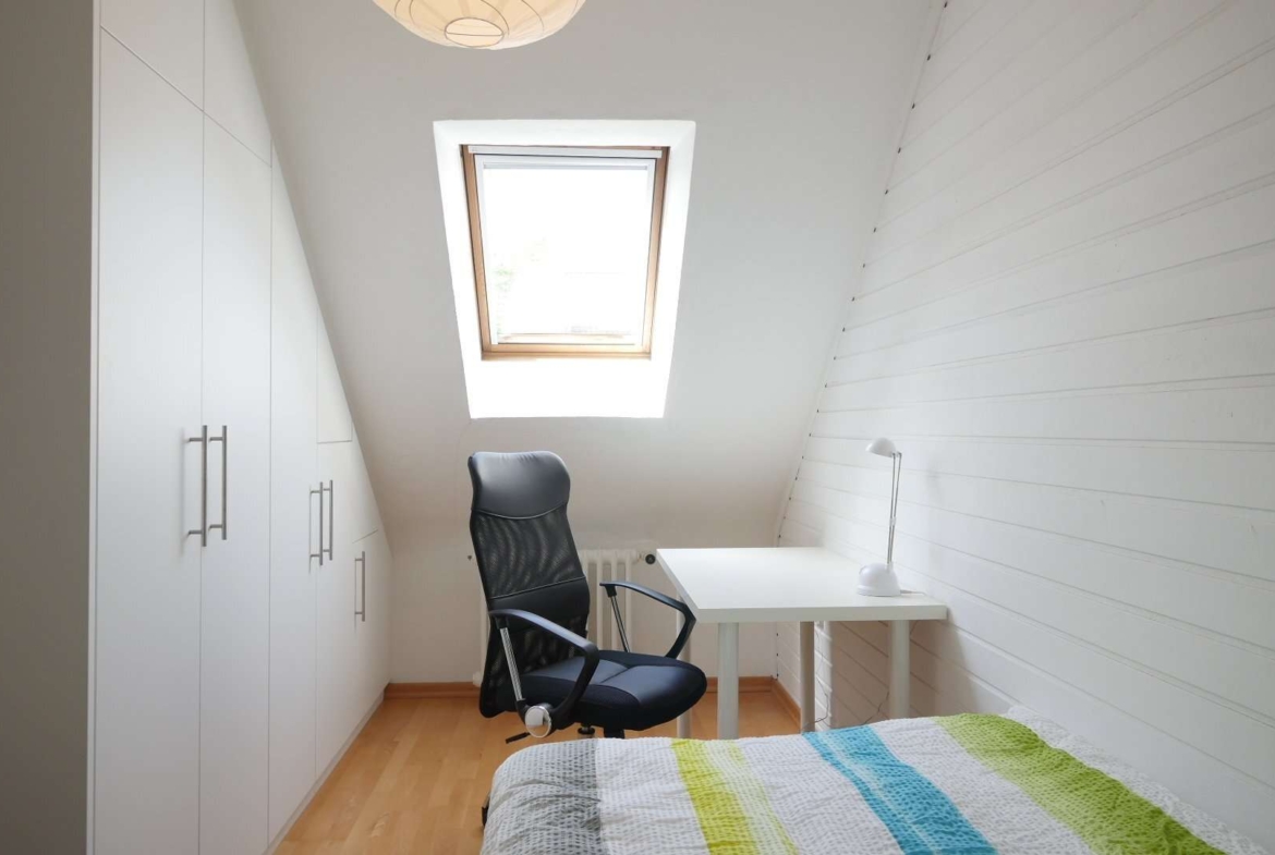 Kinder-/Gäste-/Arbeitszimmer