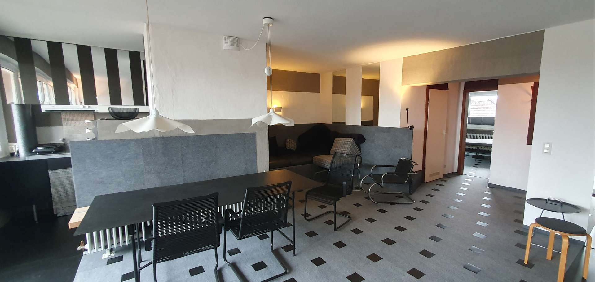 Charmante 2-Zimmer-Wohnung mit großzügiger Terrasse und stilvollem Design - Foto 1