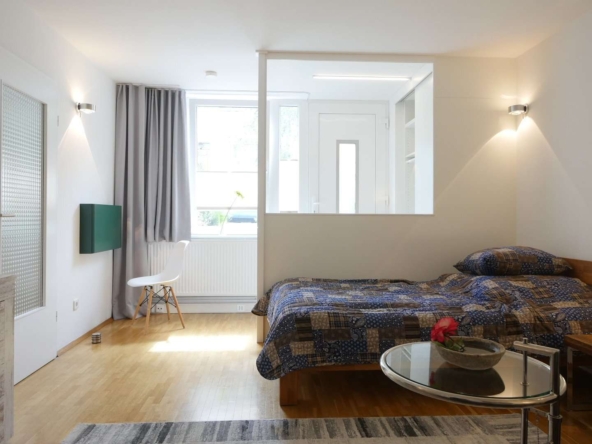 Wohn-/Schlafzimmer