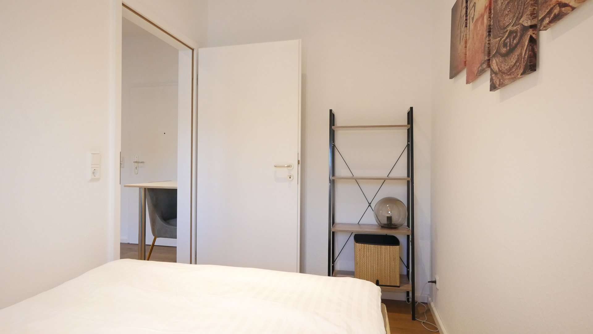 LIVE-INN *** Stylisch möbliert ***Internet*** - Photo 4