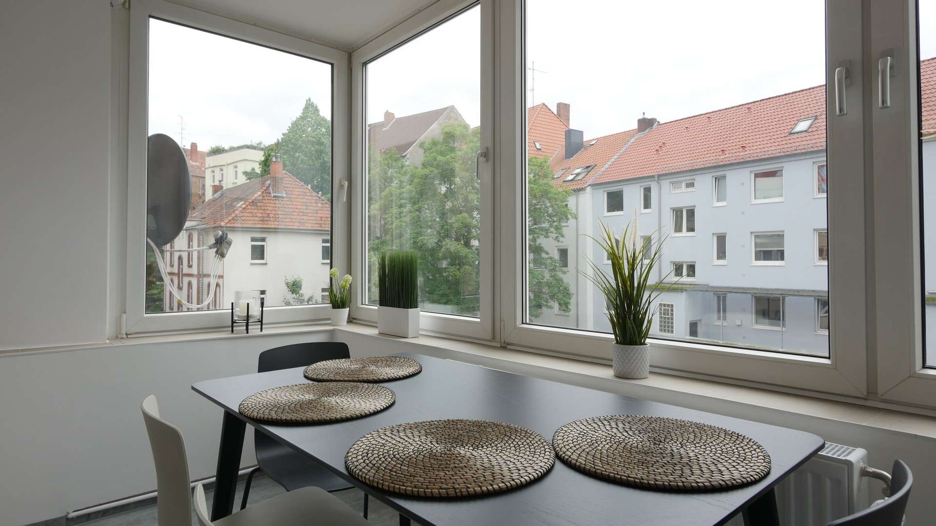 List – Modern möblierte 3-Zimmer-Wohnung – mit Internet! - Photo 4