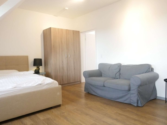 Wohn-/Schlafzimmer