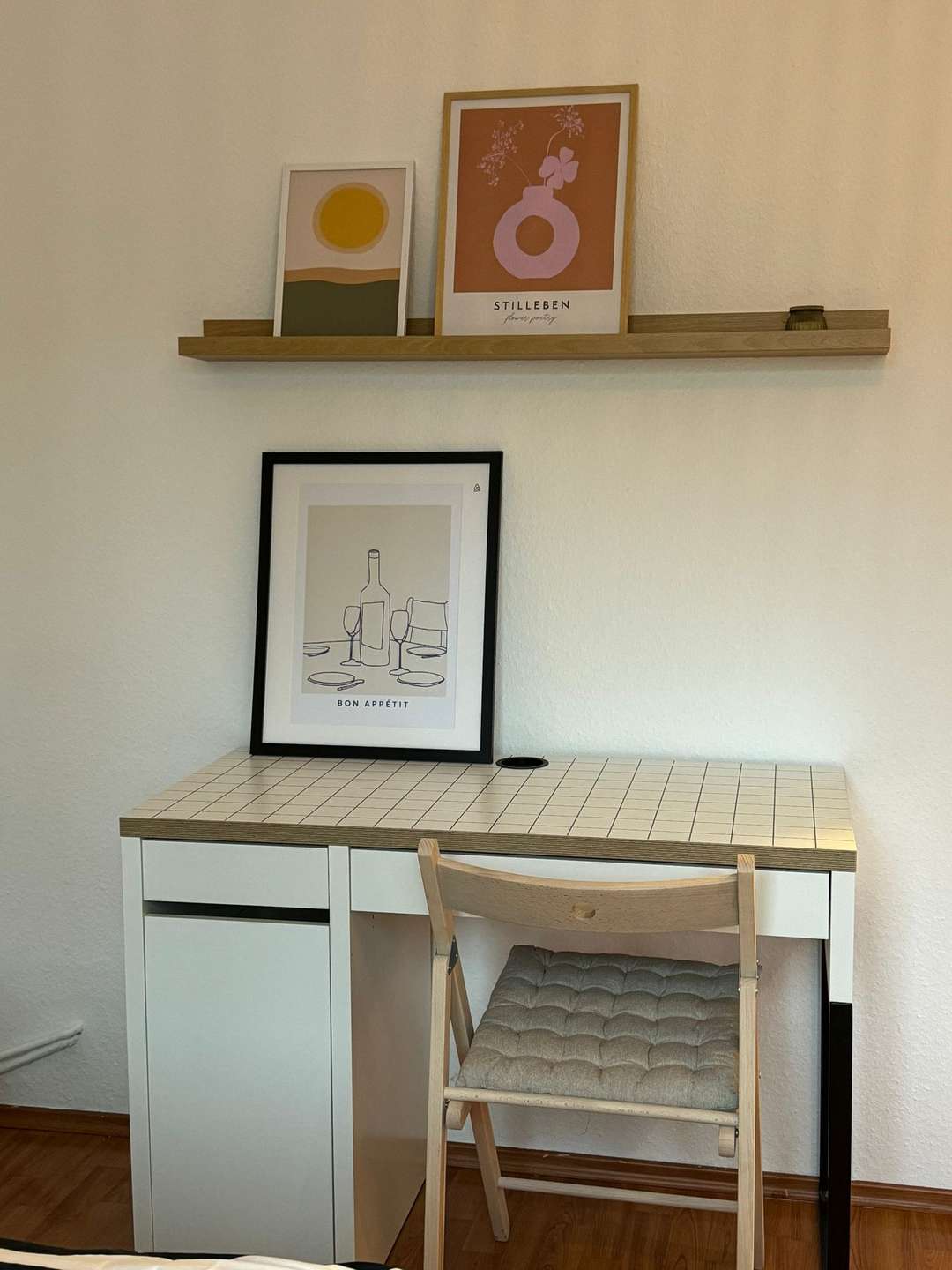 Schreibtisch im Schlafzimmer Schreibtisch im Schlafzimmer