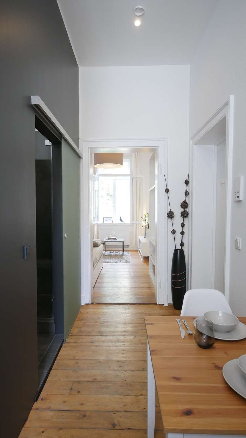 Blick ins Wohn-/Schlafzimmer Blick ins Wohn-/Schlafzimmer