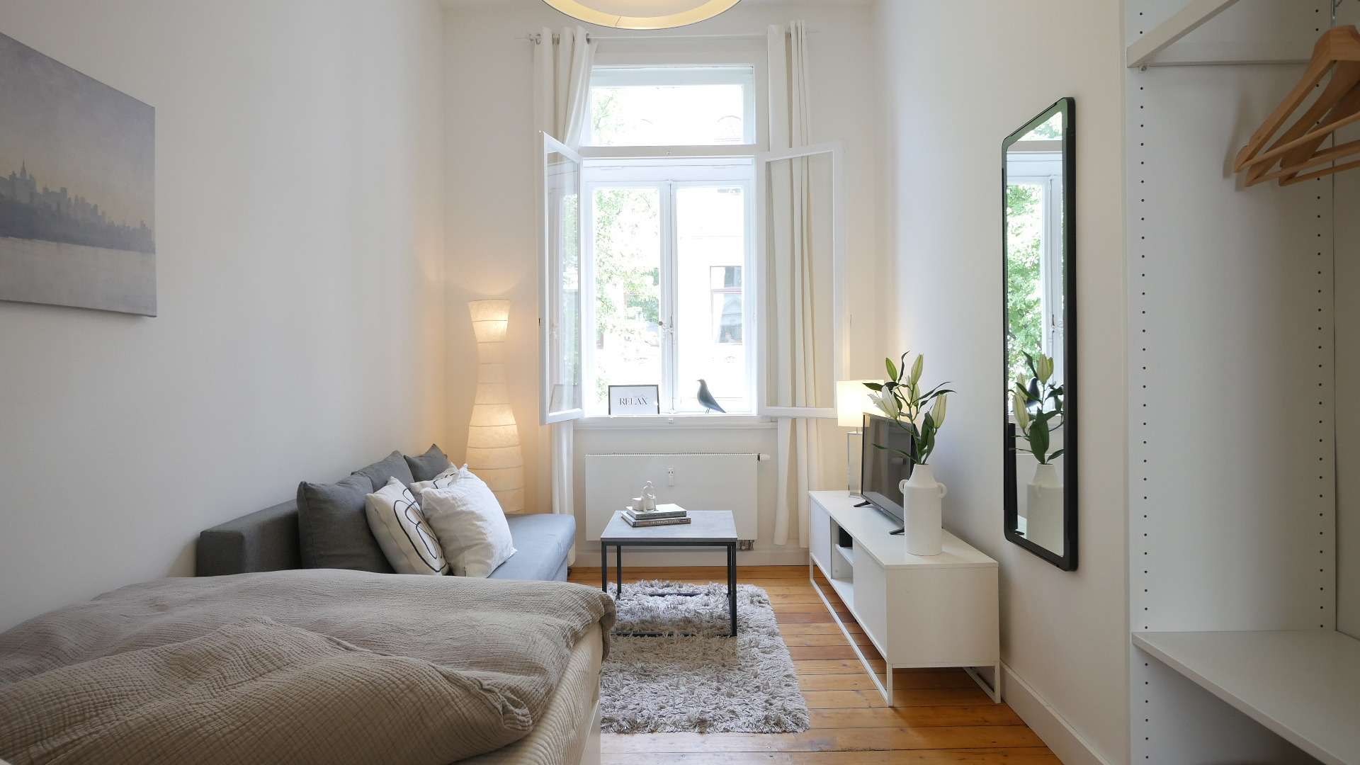 Wohn-/Schlafzimmer Wohn-/Schlafzimmer
