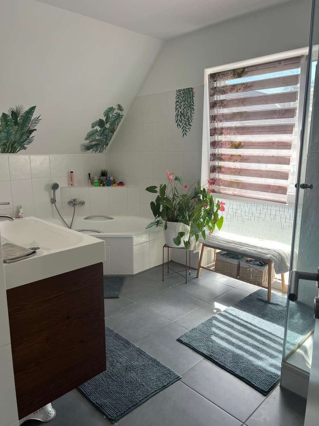 Badezimmer im OG