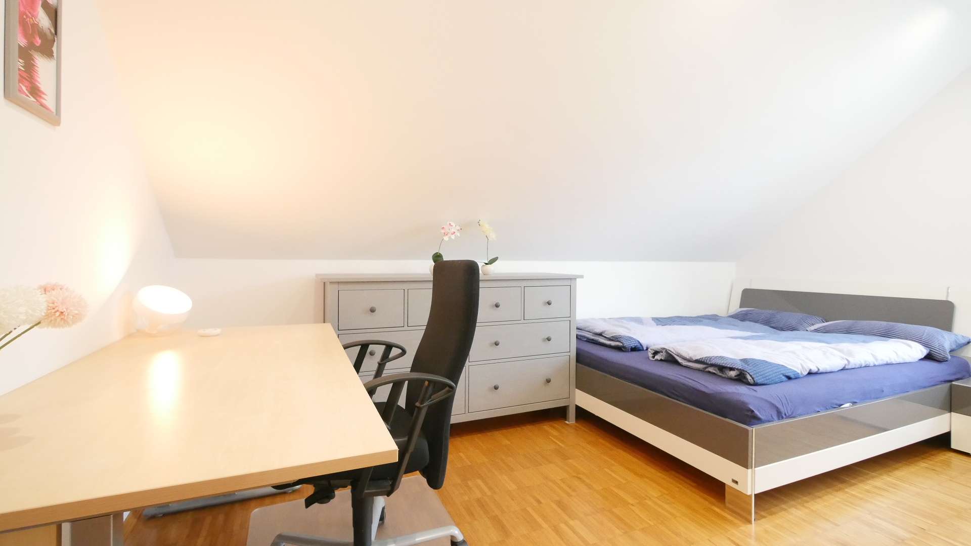 Schlafzimmer 2