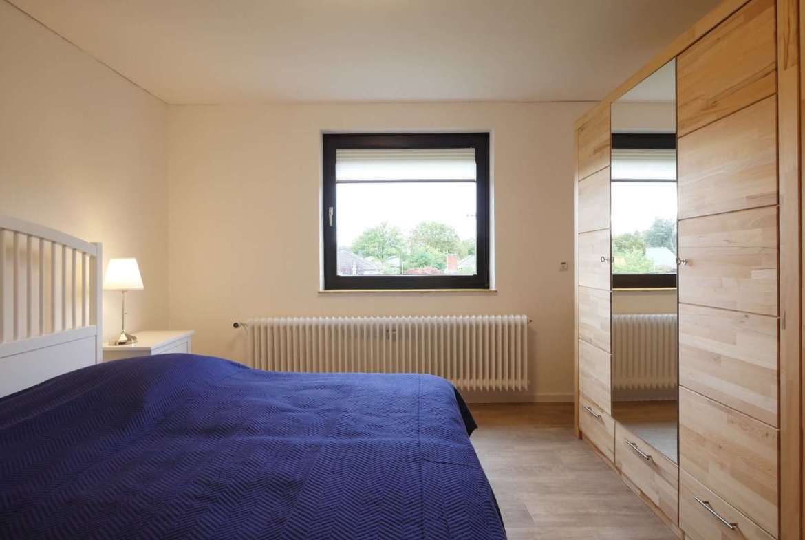 Schlafzimmer 1