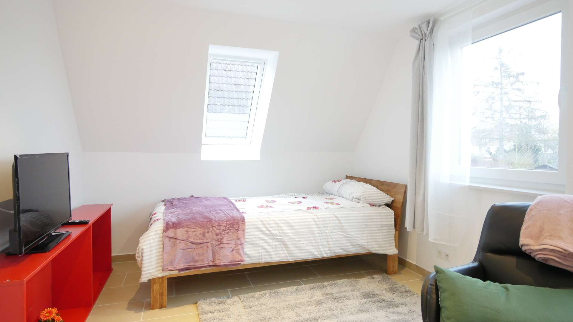 Schlaf-/Wohnzimmer Schlaf-/Wohnzimmer