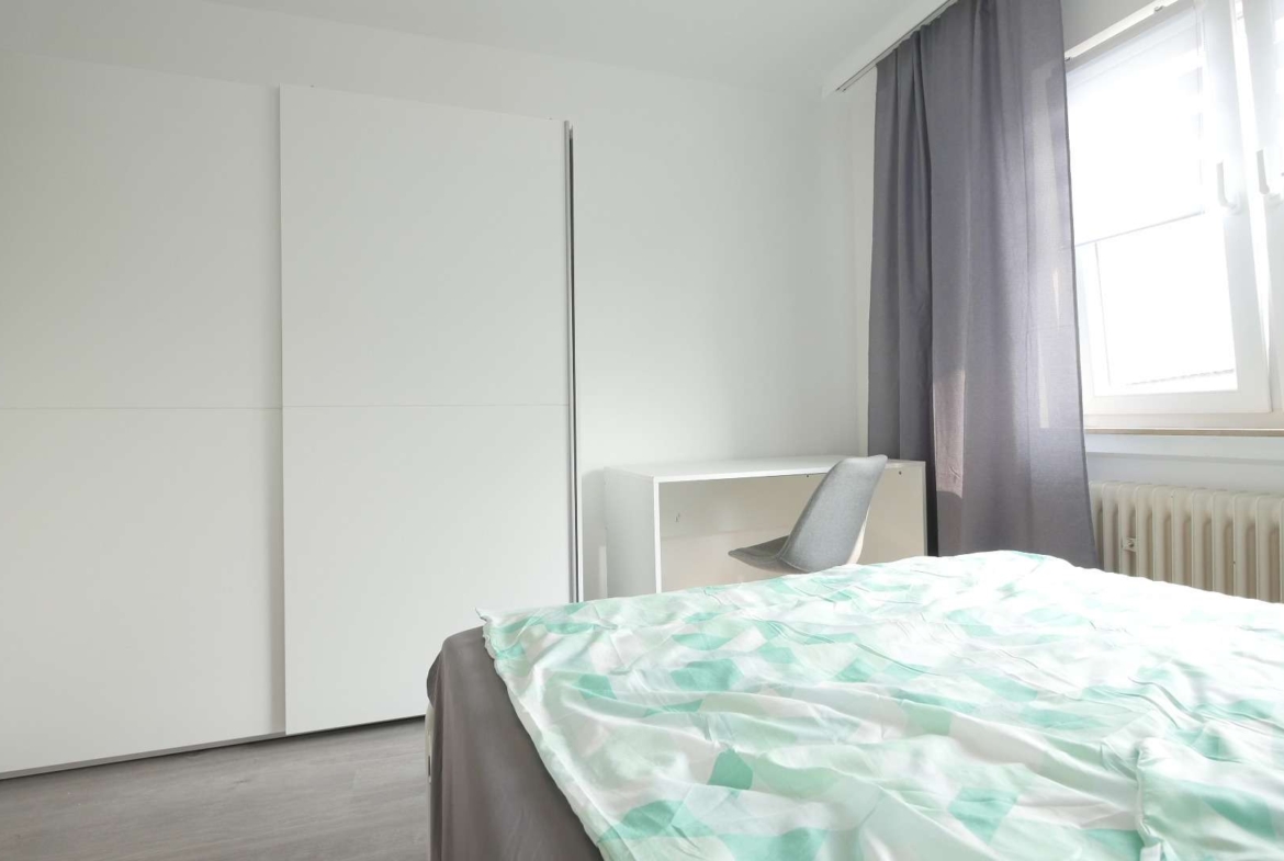 Schlafzimmer 1