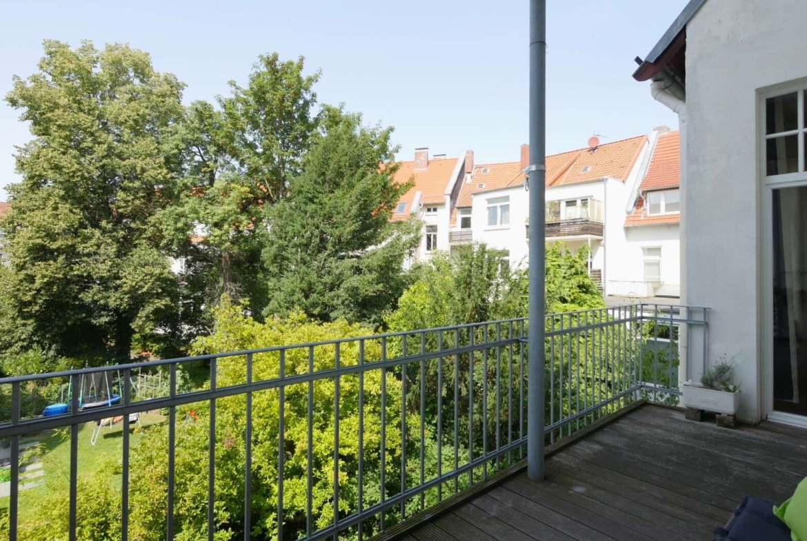 Balkon mit Blick in den Innenhof
